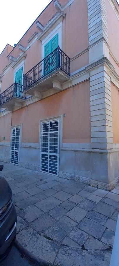 Garibaldi 5 Villa Giovinazzo Bagian luar foto