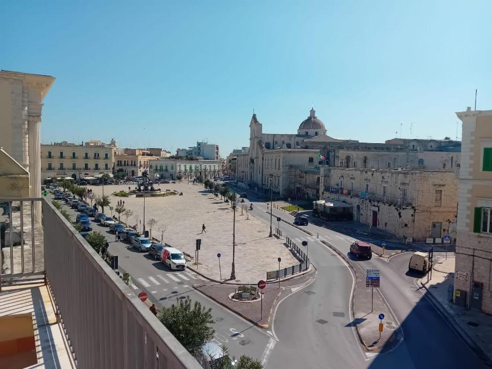 Garibaldi 5 Villa Giovinazzo Bagian luar foto